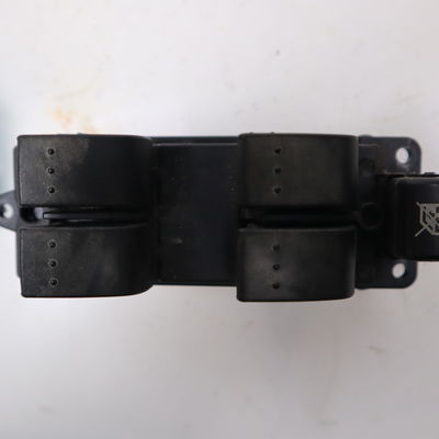 Commande lève-glace porte avant gauche Mazda 3 (BK) 1.6 di turbo (2004-2009)