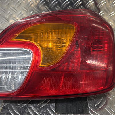 Feu arrière droit Mitsubishi MIRAGE - SPACE STAR VI 3-5 portes (A0_A) 1.0 (a05a) (2012) 5 portes