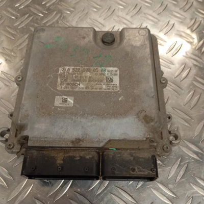 Calculateur moteur Mercedes-benz VITO Camionnette (W447) 109 cdi (447.601, 447.603, 447.605) (2014)