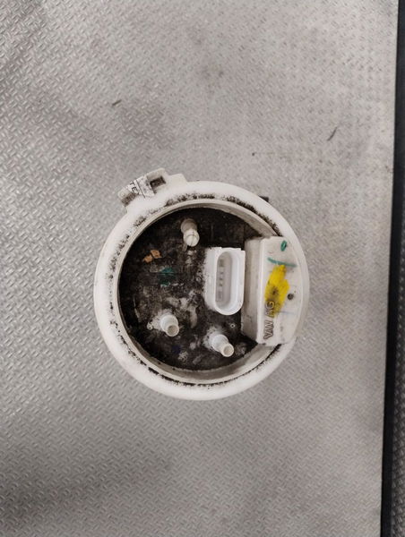 Jauge a carburant Volkswagen JETTA III (1K2) 1.6 (2004-2010)