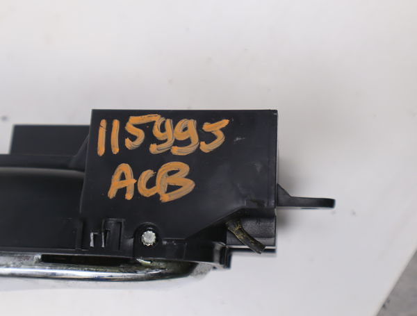 Poignee int porte arg Renault KOLEOS I (HY_) 2.0 dci 4x4 (hy0b) (2008)