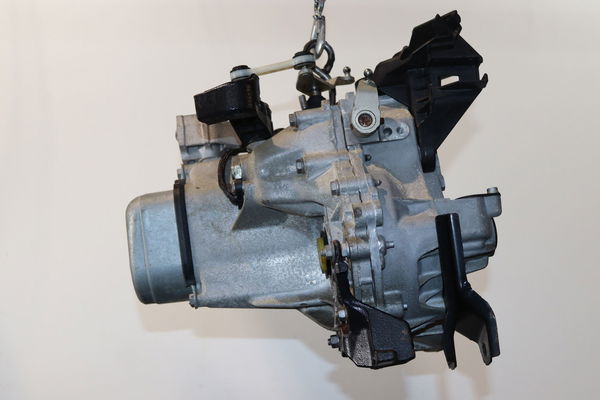 Boîte à vitesse mecanique Citroën C3 III (SX) 1.2 puretech 82 (2018) 5 portes