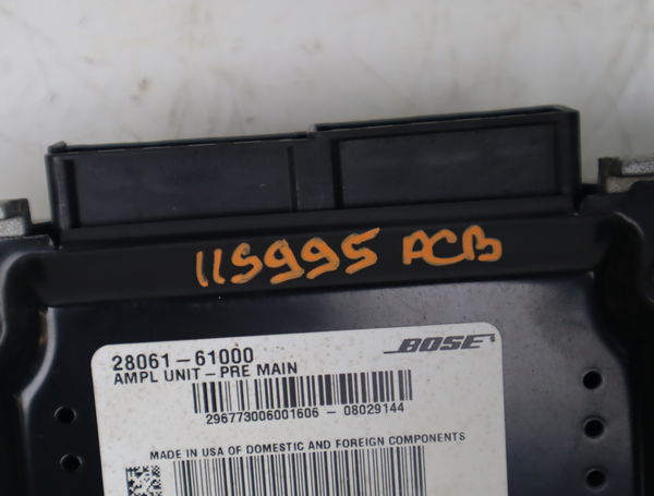 Amplificateur autoradio Renault KOLEOS I (HY_) 2.0 dci 4x4 (hy0b) (2008)