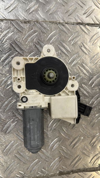Mecanismemoteur leve-glace ard Opel SIGNUM 3-5 portes (Z03) 2.2 dti (f48) (2003-2004)