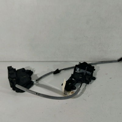 Serrure porte ard VOLKSWAGEN TOURAN III