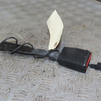Ancrage ceinture avant gauche VOLKSWAGEN CADDY