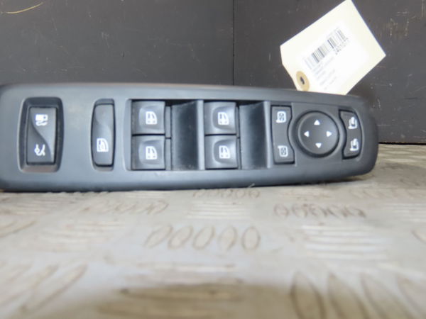 Commande lève-glace porte avant gauche RENAULT LATITUDE