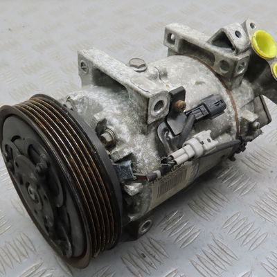 Compresseur air conditionne RENAULT CLIO