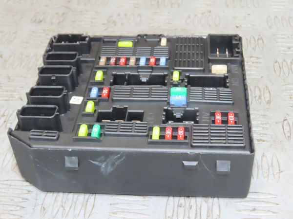 Bsm (boitier servitude moteur) RENAULT LATITUDE