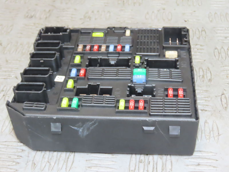 Bsm (boitier servitude moteur) RENAULT LATITUDE