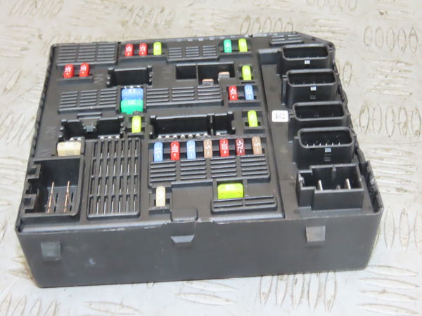 Bsm (boitier servitude moteur) RENAULT LATITUDE
