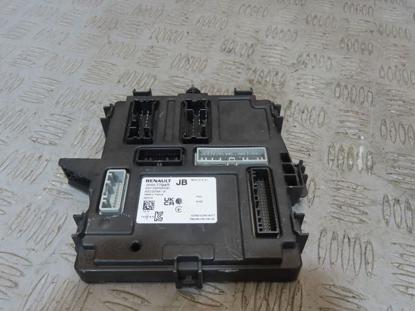 Bsm (boitier servitude moteur) RENAULT AUSTRAL