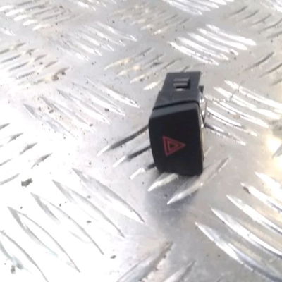 Bouton de warning FORD FIESTA