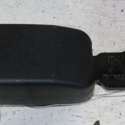 Ancrage ceinture arrière gauche Peugeot 207 CC (WD_) 1.6 16v (2007-2013)