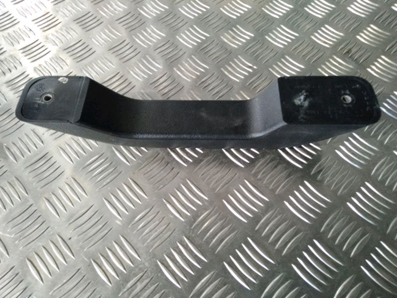 Poignee int porte avg PEUGEOT 106