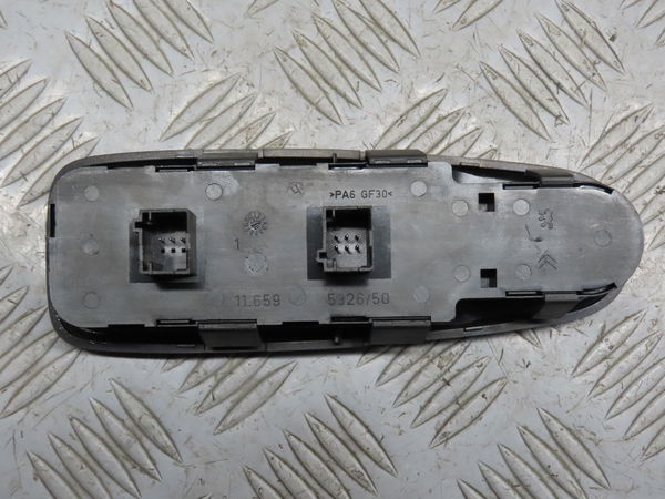 Commande lève-glace porte avant gauche CITROEN C4