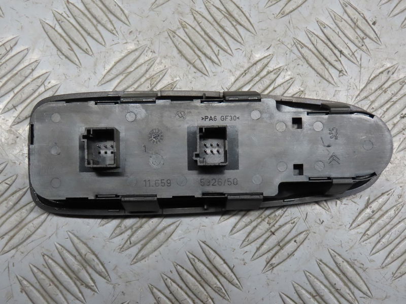 Commande lève-glace porte avant gauche CITROEN C4