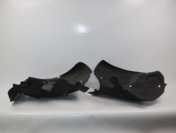 Pare-boue avant droit Renault MEGANE I Cabriolet (EA0-1_) 1.6 16v (ea04, ea0b, ea11, ea1j) (1999-2003)