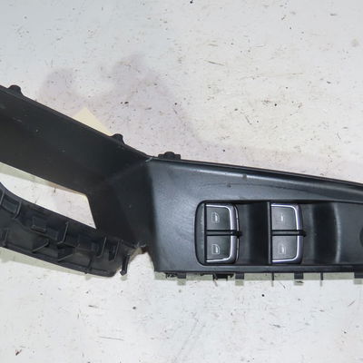 Commande lève-glace porte avant gauche Audi A5 Décapotable (8F7) 2.0 tdi (2009-2012)
