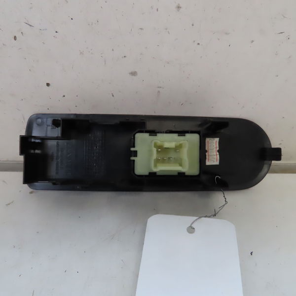 Commande lève-glace porte avant droite RENAULT CAPTUR