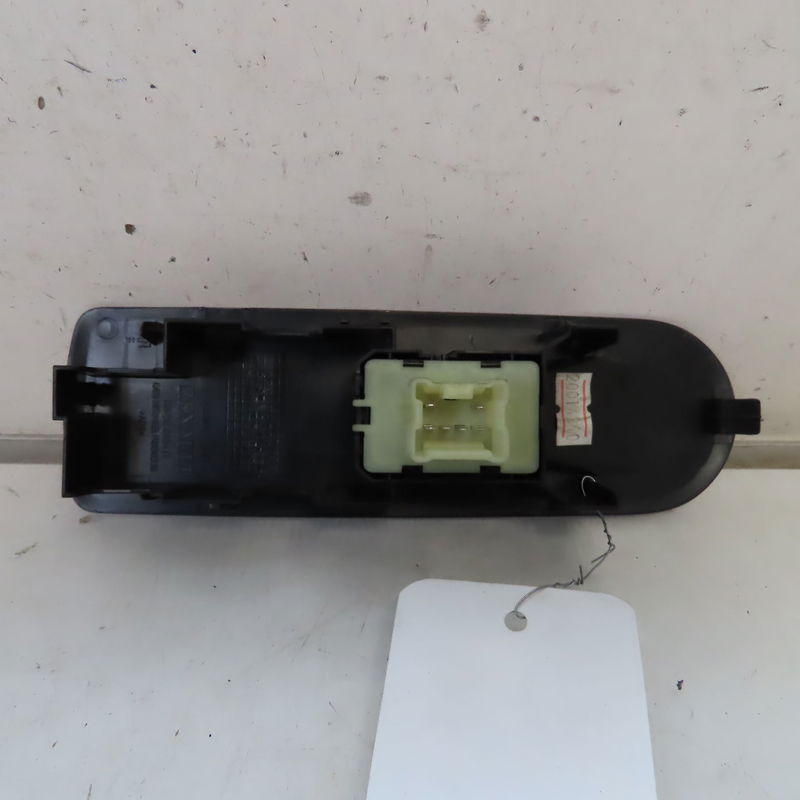 Commande lève-glace porte avant droite RENAULT CAPTUR