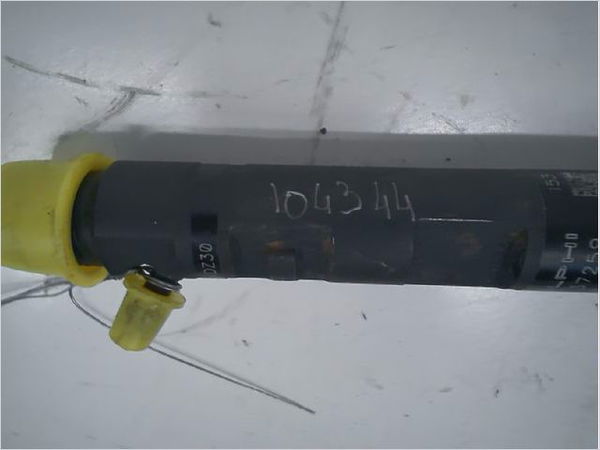 Injecteur 1 Renault MODUS - GRAND MODUS (F-JP0_) 1.5 dci 75 (2010) 5 portes