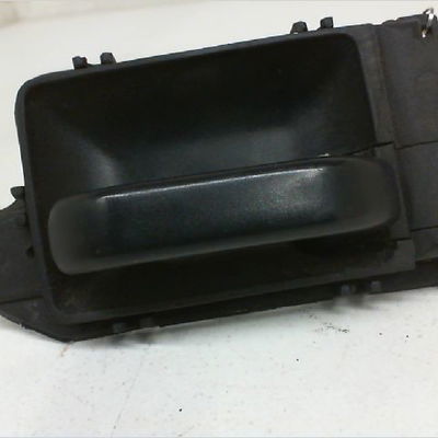 Poignee int porte avd Peugeot 205 II (20A-C) 1.8 xdt (1990-1997)