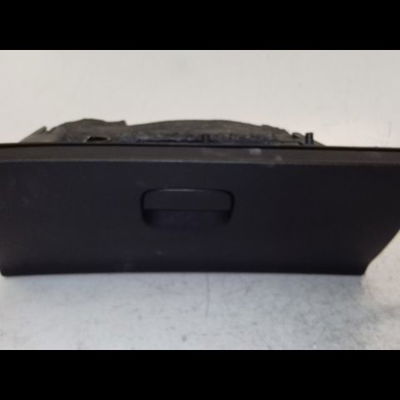 Boite à gants Peugeot 308 I (4A_, 4C_) 2.0 hdi (2007-2014) 3 portes