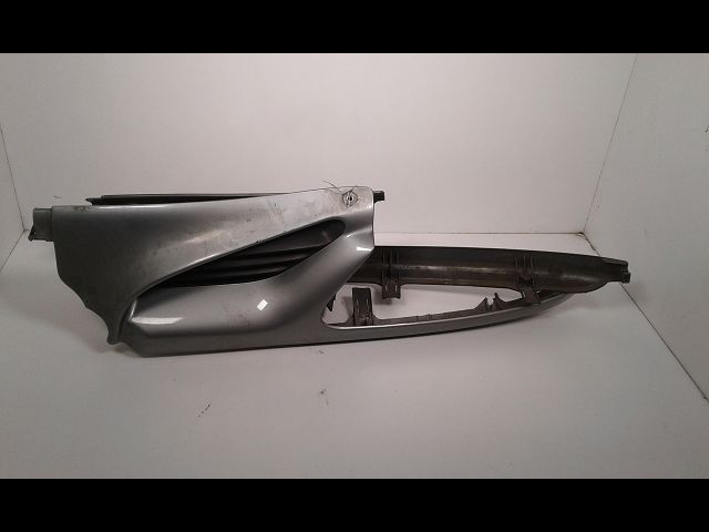 Calandre Renault MEGANE Scenic (JA0-1_) 2.0 i (ja0g) (1997-1999)