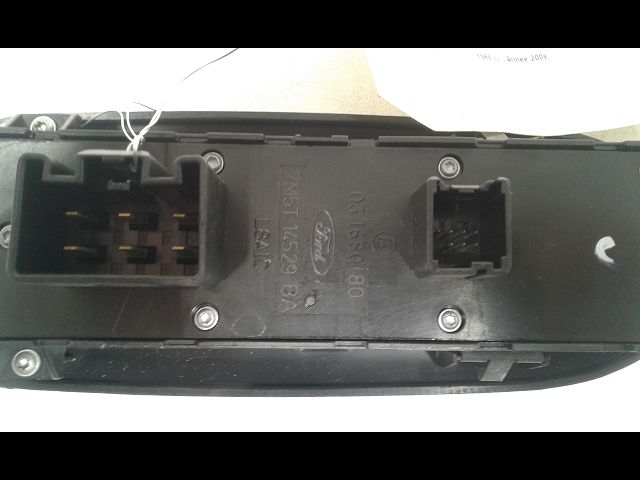 Commande lève-glace porte avant gauche Ford C-MAX (DM2) 1.6 tdci (2007-2010) 5 portes