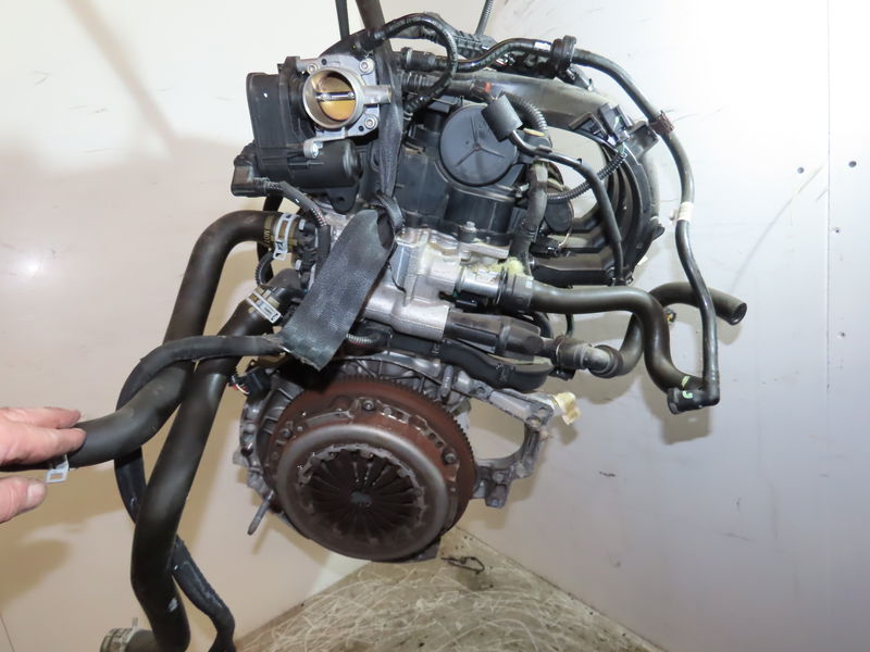 Moteur complet PEUGEOT 208