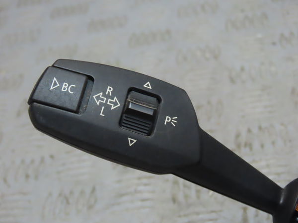 Commande clignotant BMW SERIE 1 E88