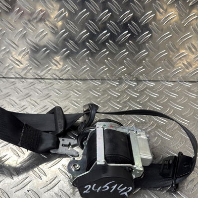 Ceinture avant droite Renault MEGANE III 3-5 portes (BZ0-1_, B3_) 1.9 dci (bz0n, bz0j) (2008)