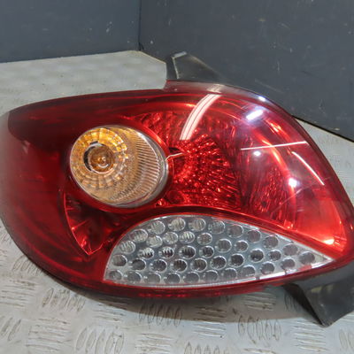 Feu arrière gauche PEUGEOT 206