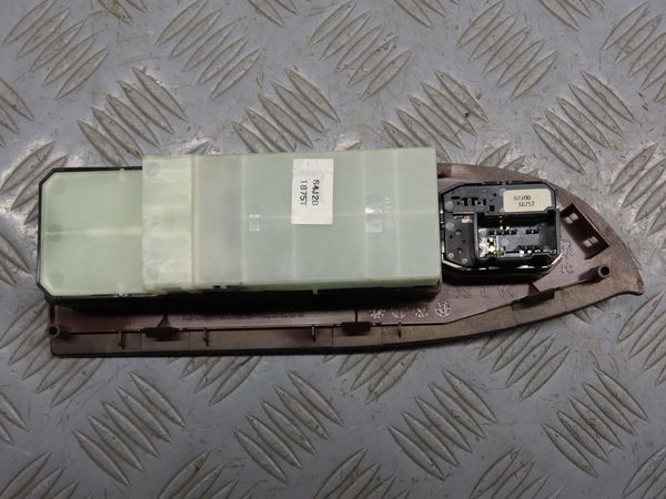 Commande lève-glace porte avant gauche SUZUKI G.VITARA