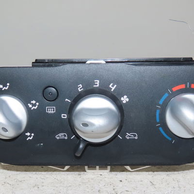 Commande de chauffage Renault TWINGO II (CN0_) 1.2 16v (cn04, cn0a, cn0b) (2007-2014) 3 portes
