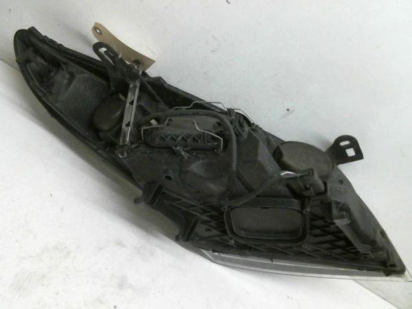 Phare gauche Renault MEGANE III Coupé (DZ0-1_) 1.5 dci (dz09, dz0d, dz1f, dz1g, dz14, dz29) (2009-2015) 3 portes