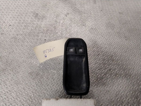 Commande lève-glace porte avant gauche Renault EXPRESS Camionnette-Monospace 1.3 tce 100 (f6ma) (2021)