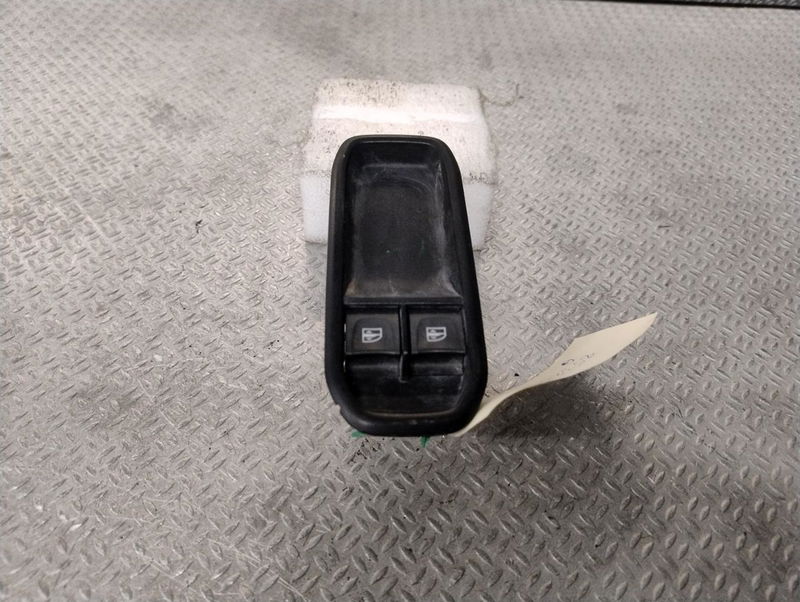 Commande lève-glace porte avant gauche Renault EXPRESS Camionnette-Monospace 1.3 tce 100 (f6ma) (2021)
