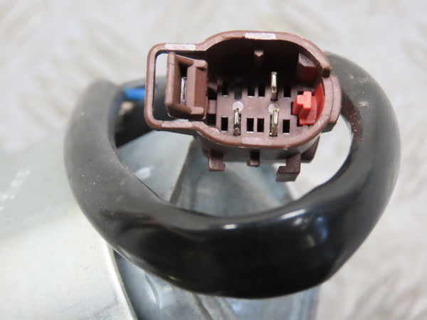 Moteur essuie-glace arrière PEUGEOT 106