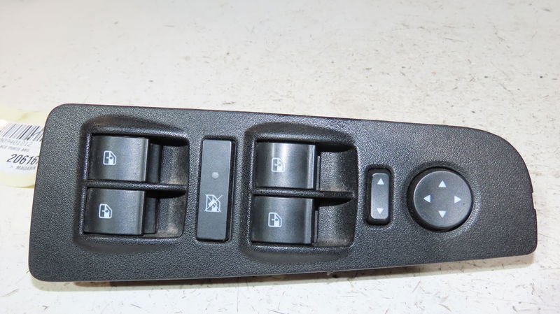 Commande lève-glace porte avant gauche Fiat BRAVO II (198_) 1.6 d multijet (198axm1b) (2008-2014)