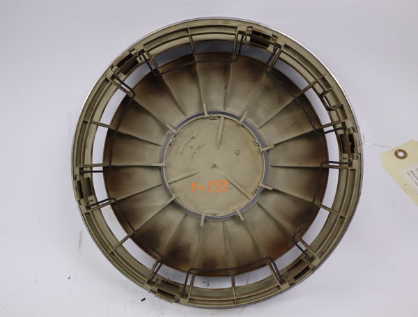 Enjoliveur 2 Mercedes-benz 124 A trois volumes (W124) 250 d (124.125) (1989-1993)