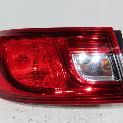 Feu arrière gauche Renault CLIO IV (BH_) 1.5 dci 75 (2012) 5 portes