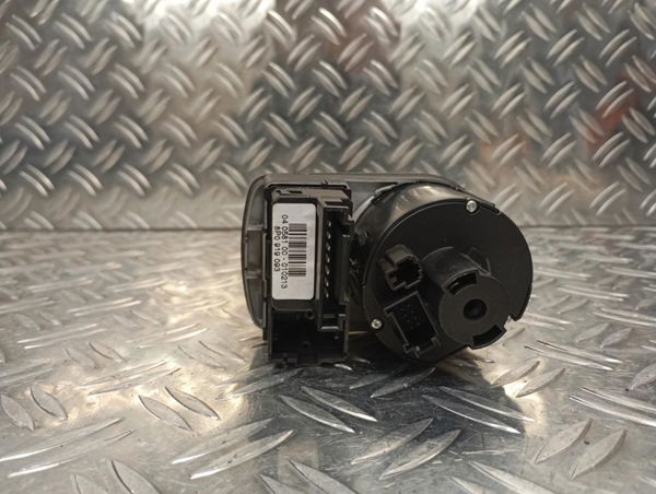 Interrupteur commande de phares Audi A1 (8X1, 8XK) 1.2 tfsi (2010-2015)
