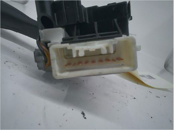 Commande eclairage Toyota COROLLA (_E12_) 1.4 d (nde120_) (2004-2007) 5 portes