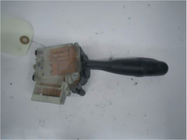 Commande eclairage Toyota COROLLA (_E12_) 1.4 d (nde120_) (2004-2007) 5 portes