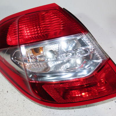 Feu arrière gauche Citroën C4 II (NC_) 1.6 hdi 90 (2009) 5 portes