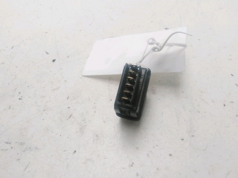 Commande lève-glace porte avant droite RENAULT CLIO