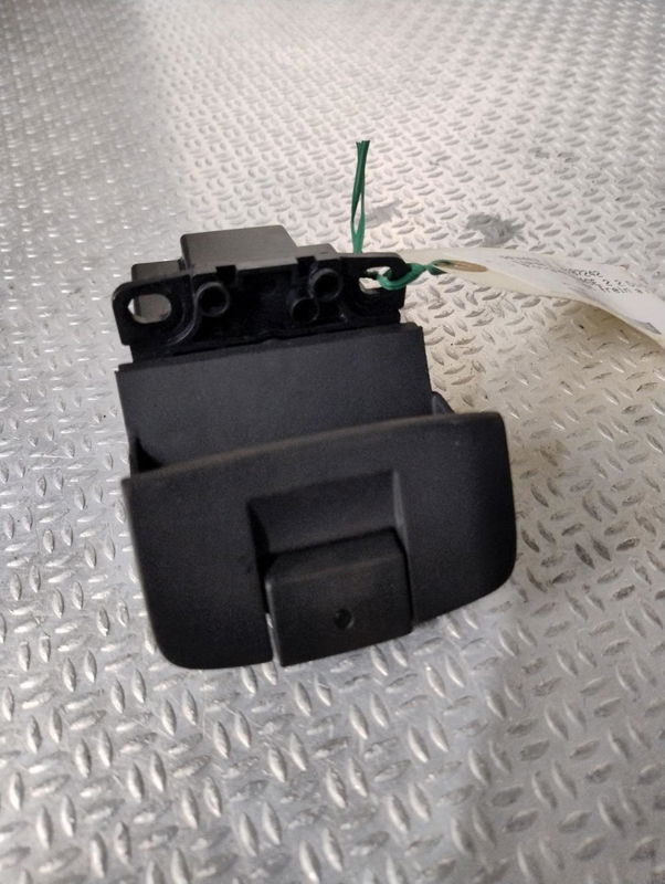 Interrupteur commande de frein a main Renault ESPACE IV (JK0-1_) 2.0 dci (jk02, jk03) (2006) 5 portes
