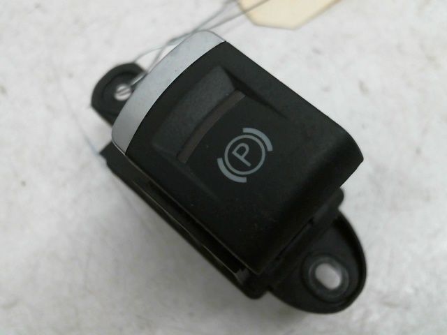 Interrupteur commande de frein a main AUDI A6 ALLROAD QUATTRO 2.7 V AVUS